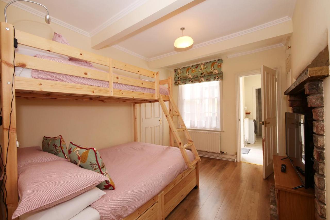 Stodham House With Minster Views! Villa Йорк Екстериор снимка