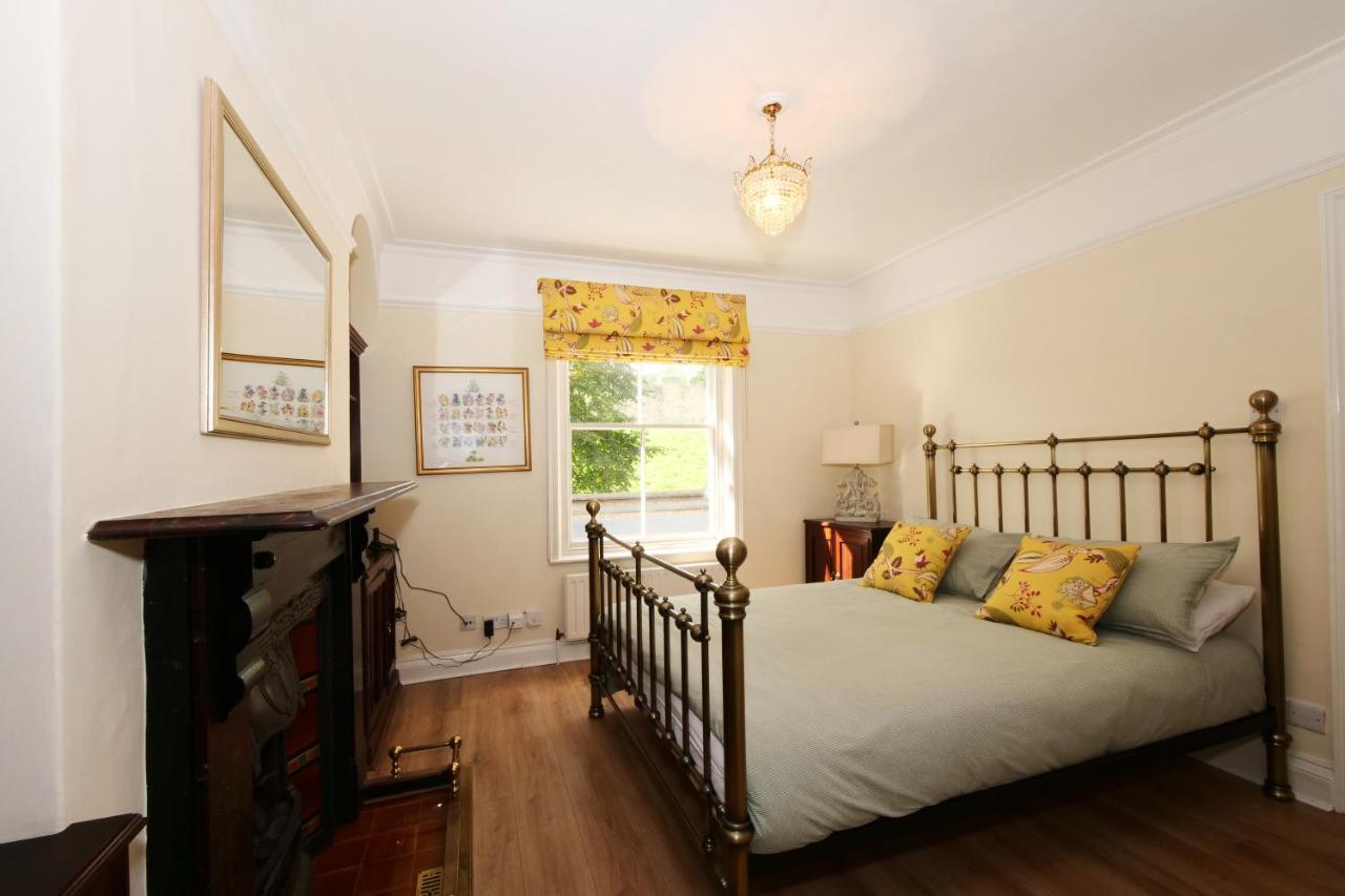 Stodham House With Minster Views! Villa Йорк Екстериор снимка