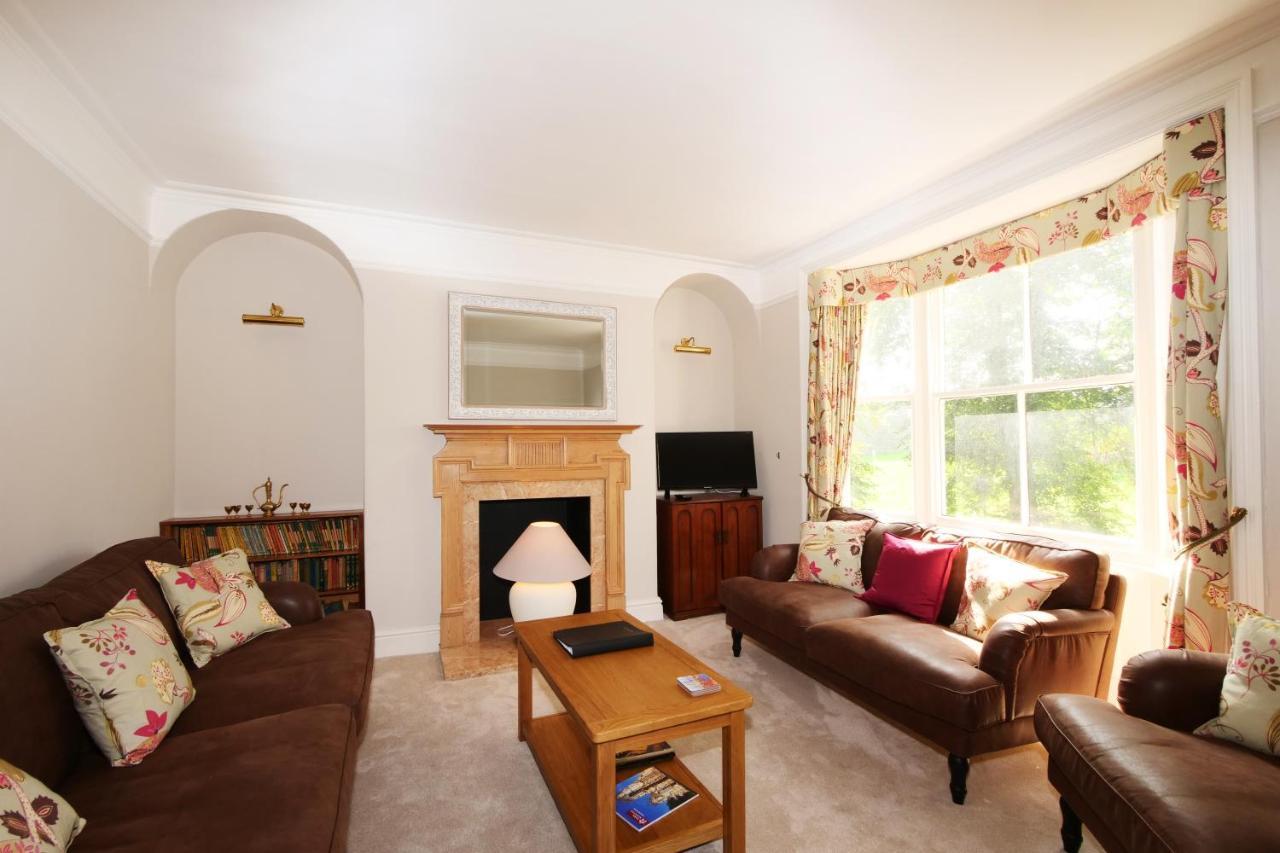 Stodham House With Minster Views! Villa Йорк Екстериор снимка